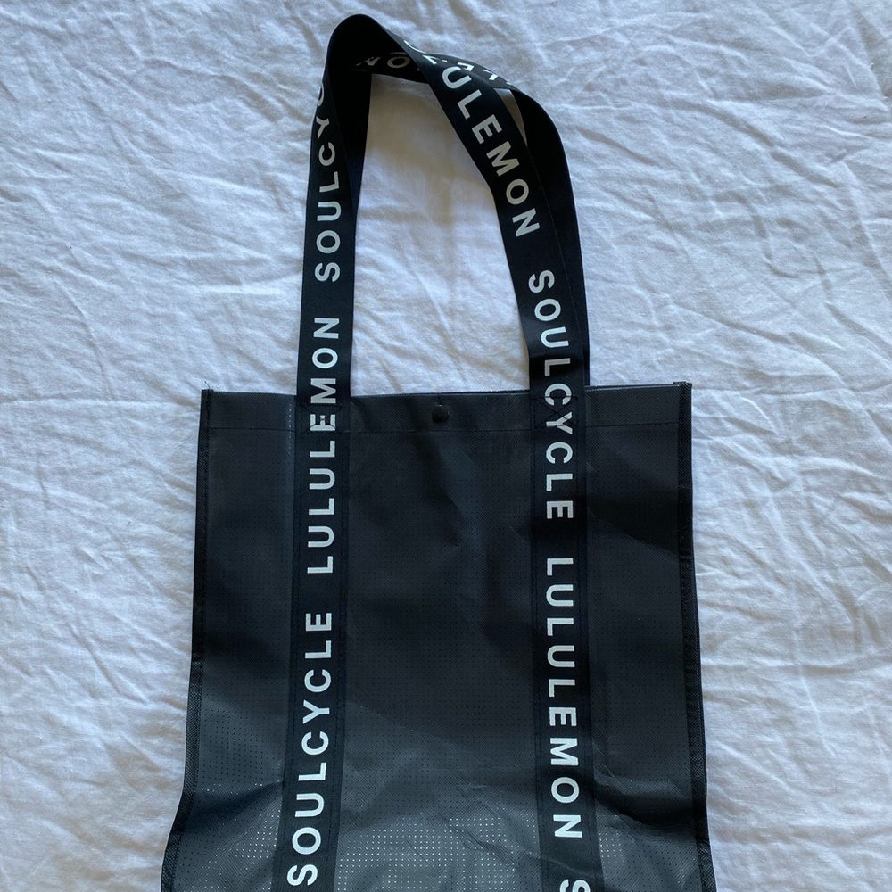 lululemon Shopper - SoulCycle Special Edition